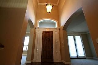 1st image of 101 Lost Oak Ct