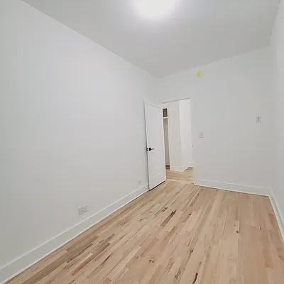 Rented by New York Residence | media 26