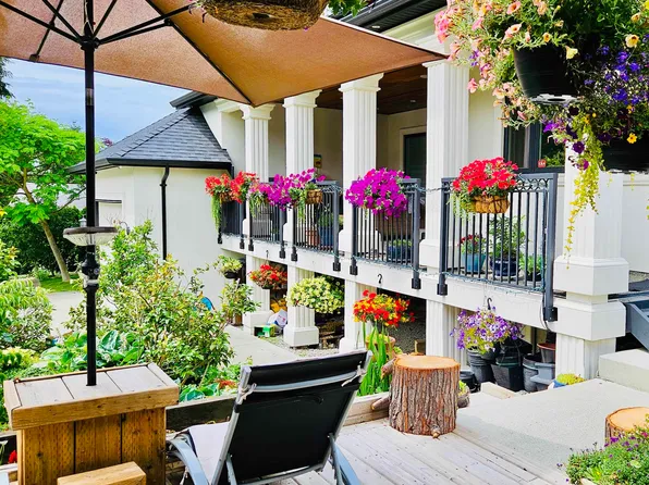 6280 Buchanan St, Burnaby, BC V5B 2S5