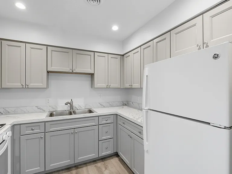 Covington Place — Photo 18