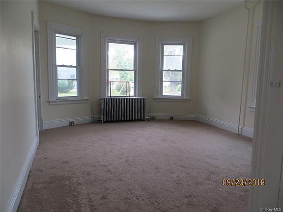 2nd image of 112 New St