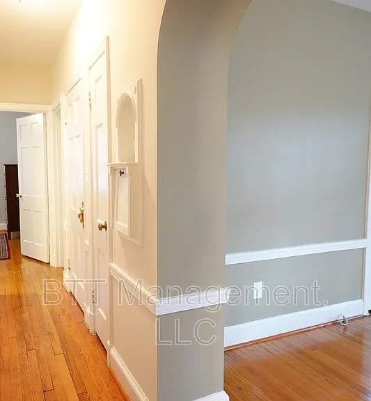800 Maplewood Ave #1 — Photo 17