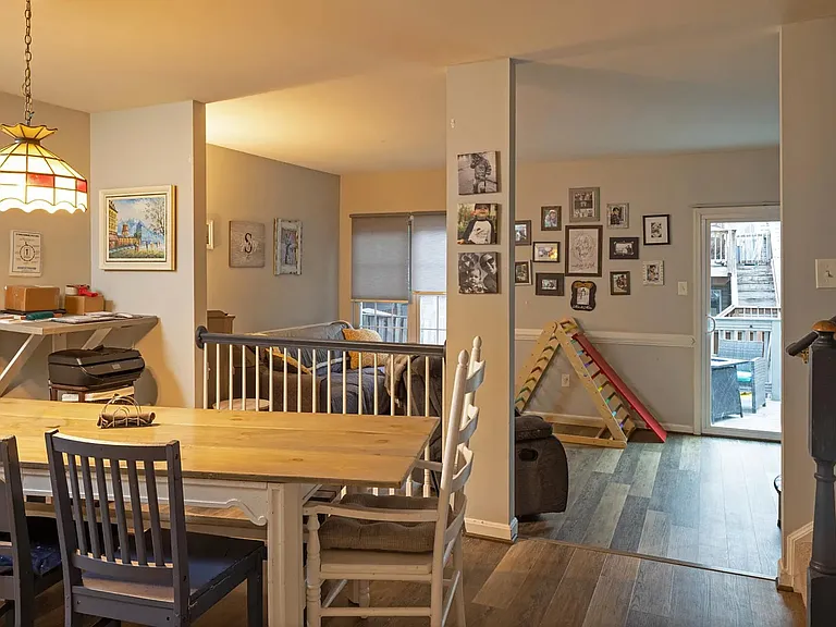 1719 Wood Carriage Way — Photo 9