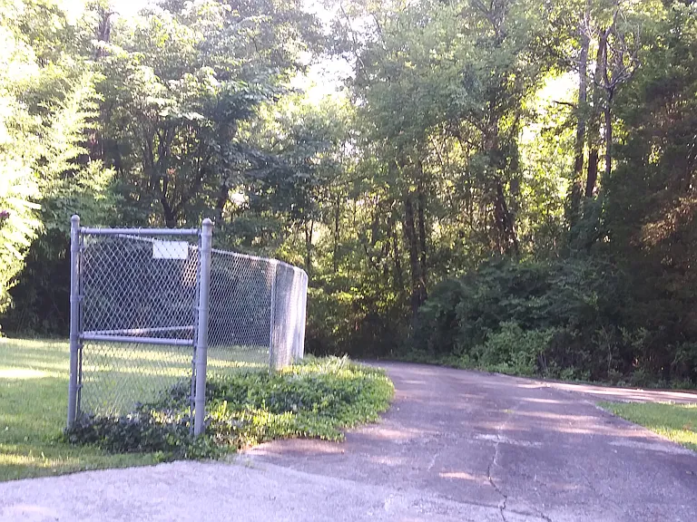 646 Greenwood Dr — Photo 14