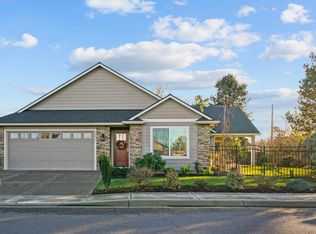 2001 SE Rhododendron Ave, Dallas, OR 97338