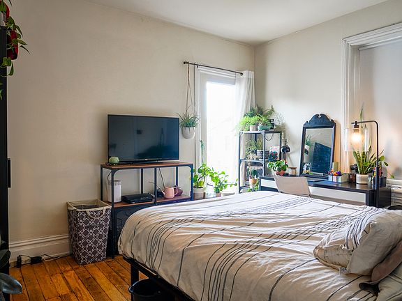 3rd image of 312 N 25th St APT 2