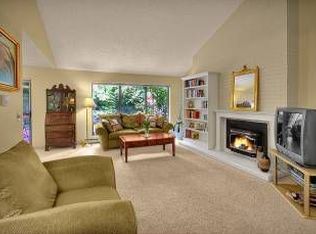 15202 NE 8th St APT A3, Bellevue, WA 98007