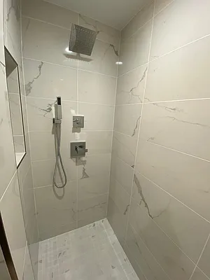 Rented by Hudson Exclusive Inc | media 33