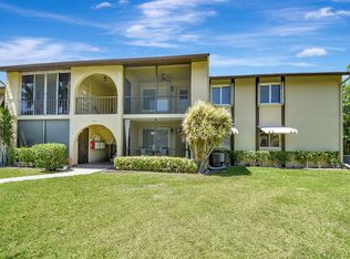 330 Pine Ridge Cir APT D-1, Greenacres, FL 33463