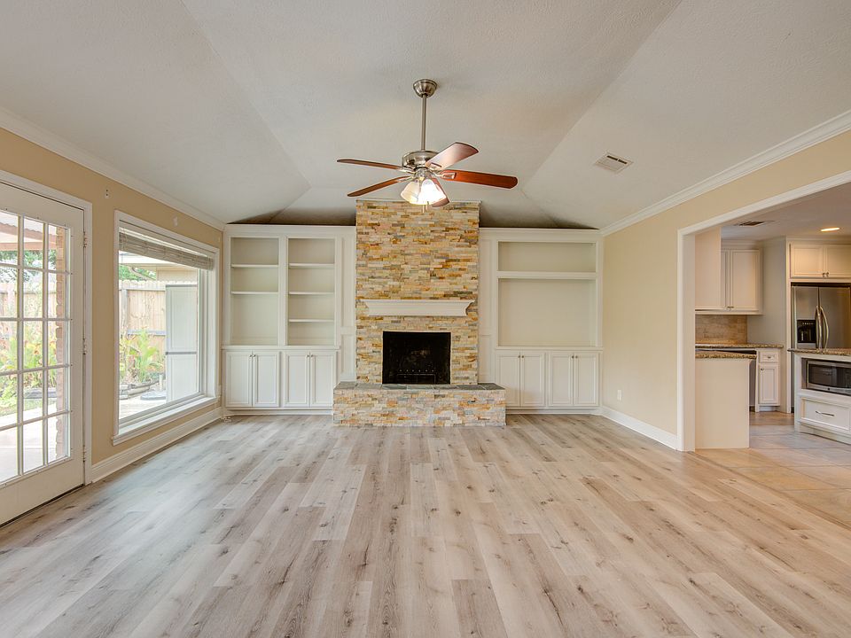 1st image of 14211 Ella Lee Ln