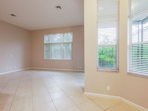 5th image of 2560 Jardin Mnr