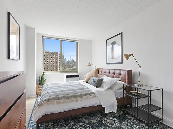 1964 1st Ave, New York, NY