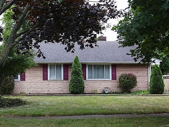 2nd image of 235 Oelkers St