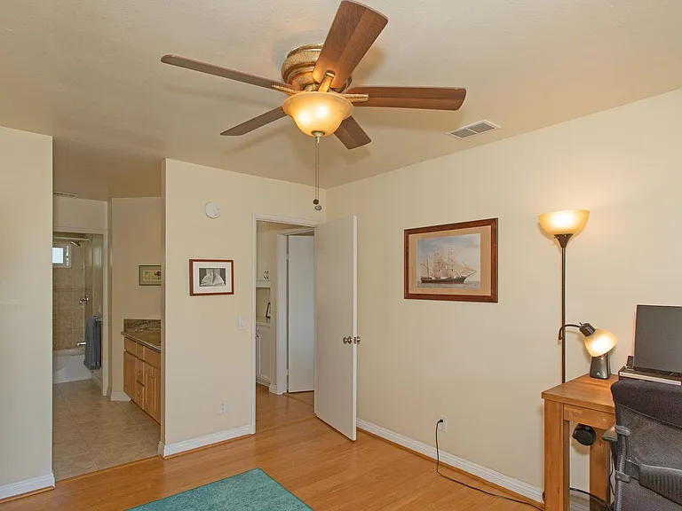 168 Walnut Ave — Photo 25