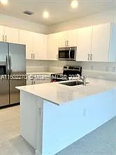 4 bed, 3.0 bath, $4,350 — Photo 3