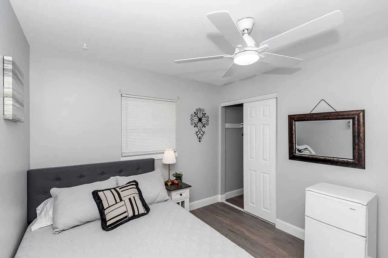 4 bed, 2.0 bath, 1500 sqft, $845 — Photo 3