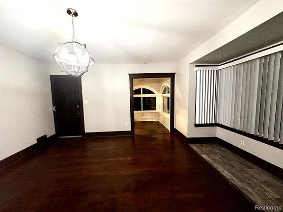 4th image of 1708 Virginia Park St #2