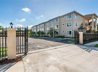 2601 SW 64th Ave #10, Hollywood, FL 33023