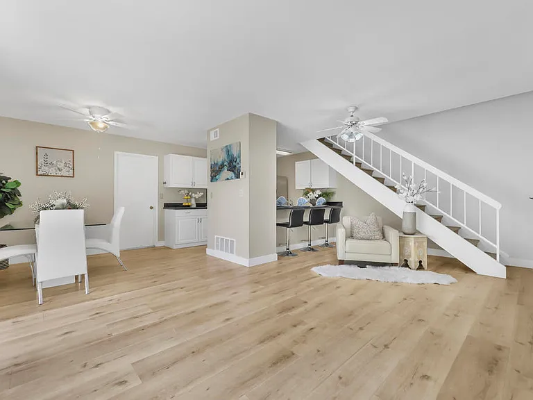 74237 Catalina Way — Photo 4