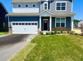 105 Teaberry Ct, Reading, PA 19608