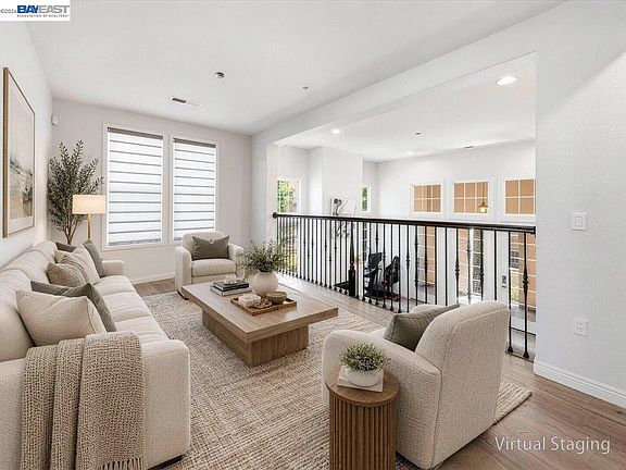 5th image of 4685 Rimini Ct