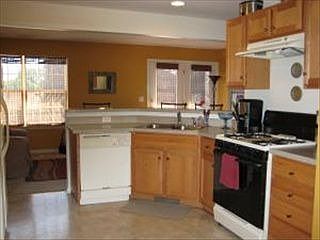 3rd image of 420 Knollwood Rd