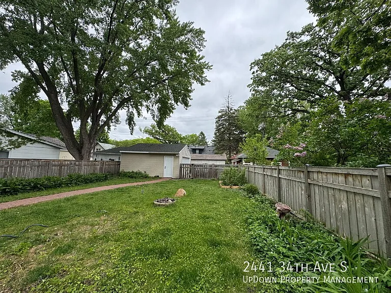 2441 34th Ave S — Photo 38