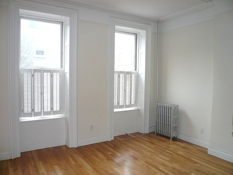 Building Photo 4