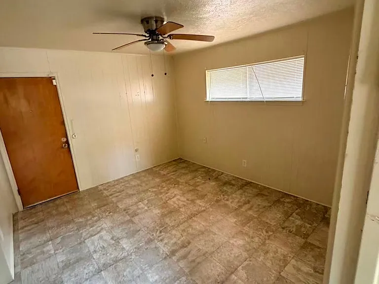 413 Frances Way — Photo 14