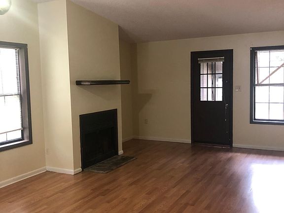4th image of 1101 Langdale Dr