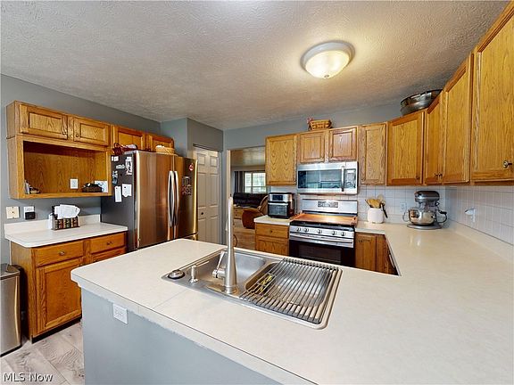 2nd image of 167 Marwyck Place Ln
