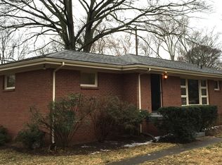 623 Hogan Rd, Nashville, TN 37220