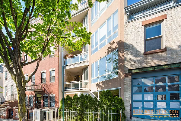 Sold by aptsandlofts.com | media 8