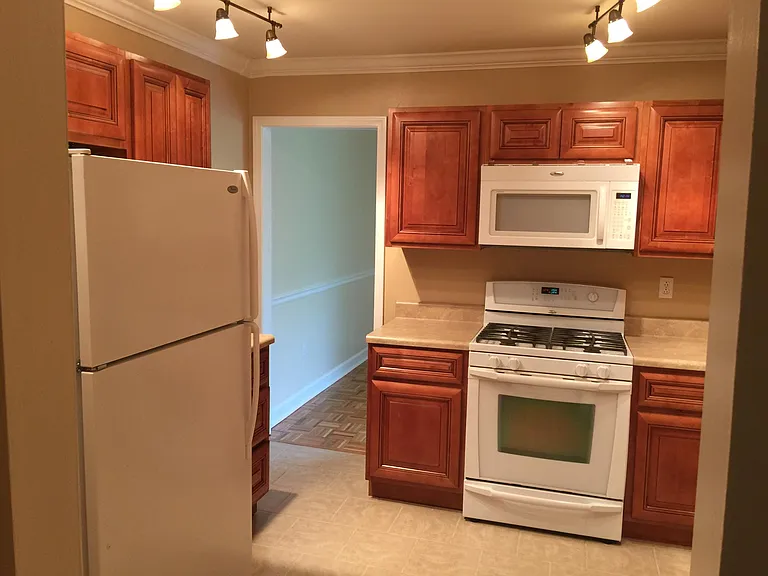 3636 Taliluna Ave #115 — Photo 10
