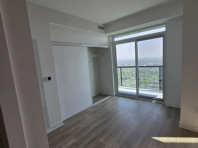 117 Broadway Ave #Penthouse 10 — Photo 3
