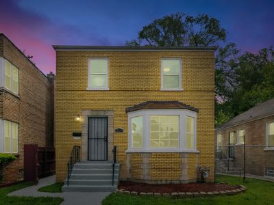 12137 S Perry Ave, Chicago, IL, 60628