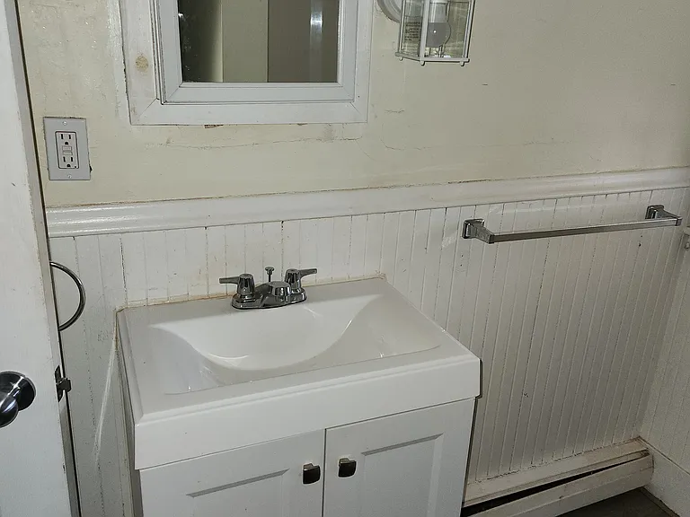71 Washington St #1 — Photo 3