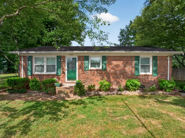 1201 Earl Ave, Smithville, TN 37166