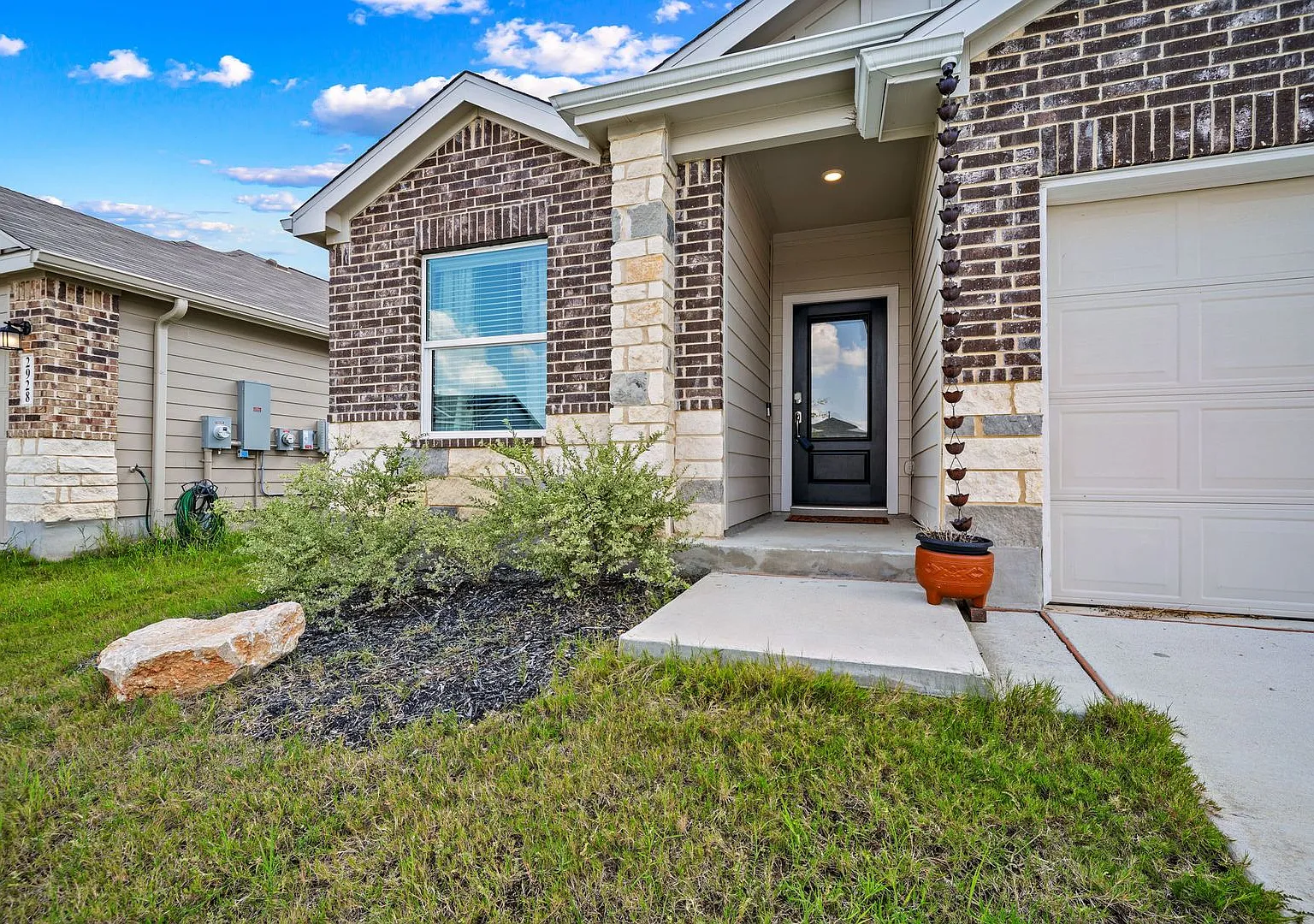 Move-In Ready in Voss Farms 2 Weeks FREE Rent + Fresh Interior Paint! — Photo 2