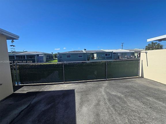 2nd image of 10106 SW 20th St
