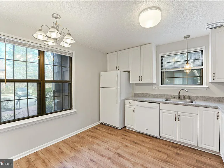 44 Witherspoon Ct #137 — Photo 6