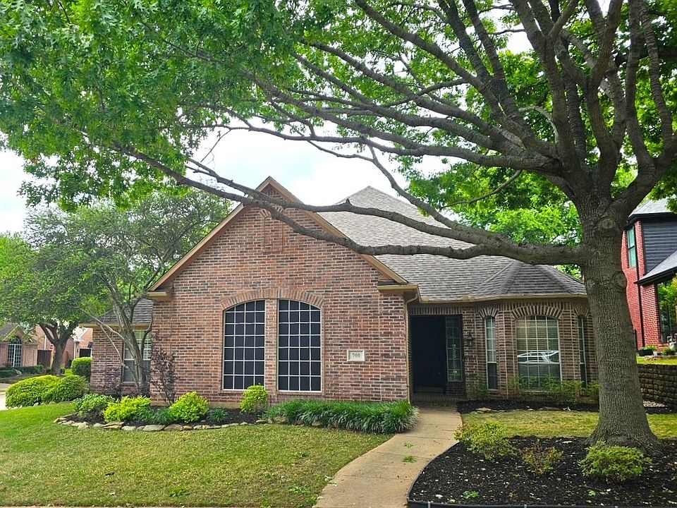 1st image of 700 Montrose Ct