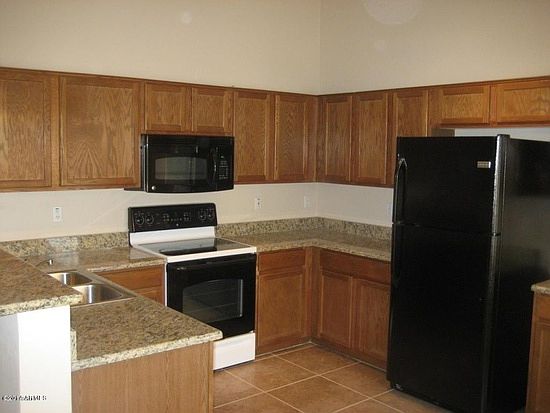 4th image of 2077 E San Tan Ct #0-