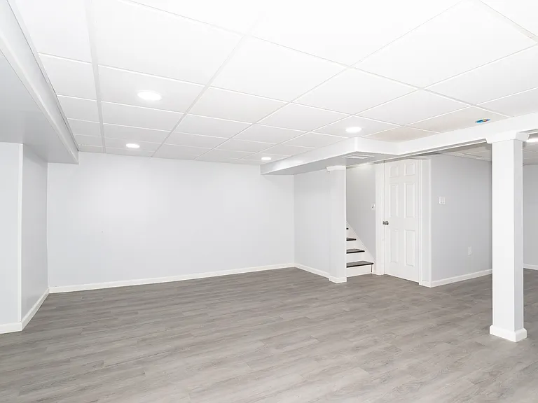 1170 Gruber Ave — Photo 12