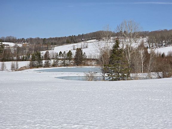 3rd image of 248 Airport Road