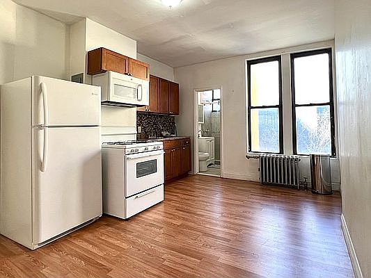 1st image of 3838 29th St APT 4R