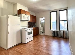 3838 29th St APT 4R, Long Island City, NY 11101