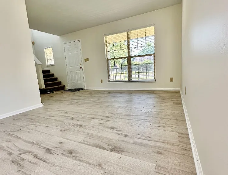 1934 Harvest Meadows Dr S — Photo 5