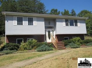 1640 Graham School Rd, Gallipolis, OH 45631