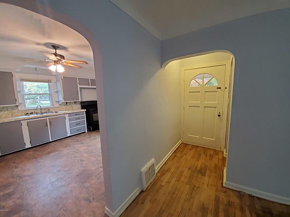 3rd image of 1619 Glendale Blvd